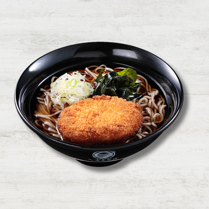 名代富士そばオリジナル丼_盛り付け例コロッケ